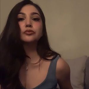 Meet your Posher, Chloe